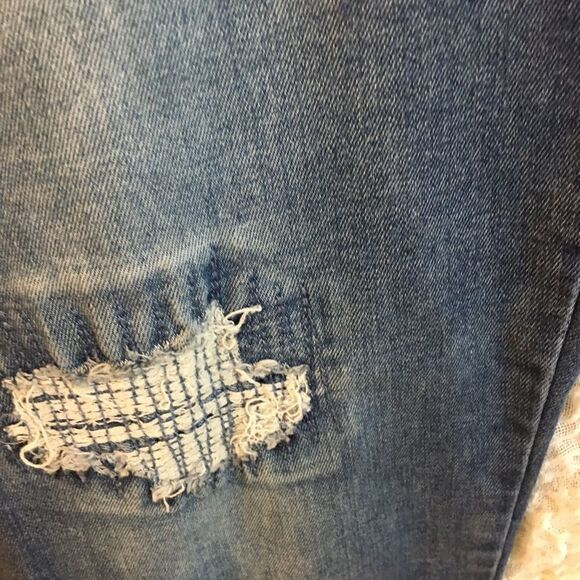 Avenue "Skinny" Blue Distressed Size Jeans Size 24A - Picture 6 of 15